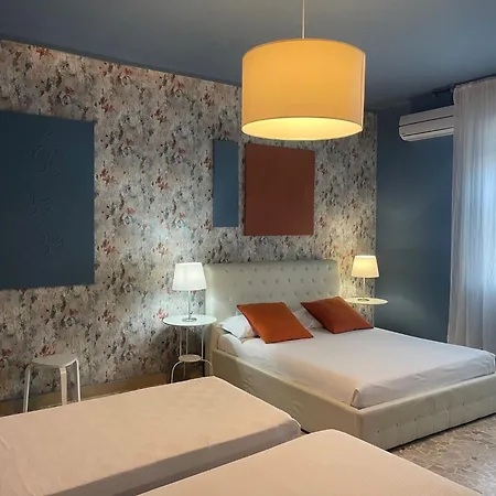Central Suite Bed&Breakfast Oda ve Kahvaltı *